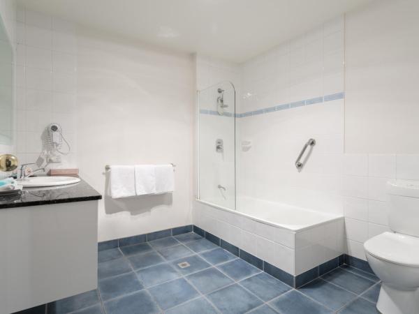 Mayfair Plaza Motel and Apartments : photo 3 de la chambre chambre supérieure lits jumeaux/lit queen-size