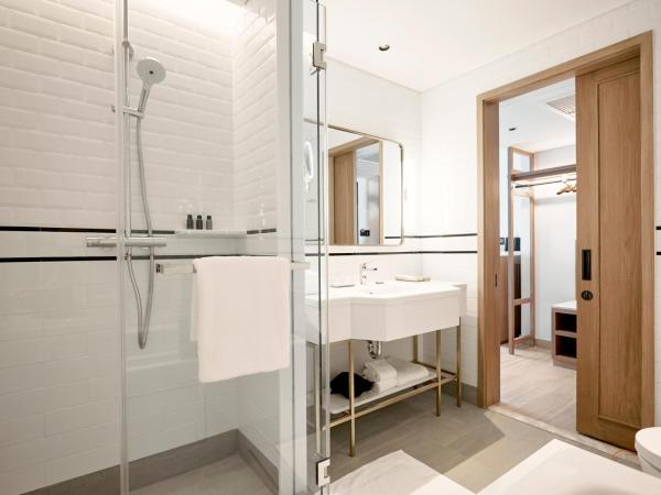 Montien Hotel Surawong Bangkok : photo 4 de la chambre chambre lits jumeaux premier