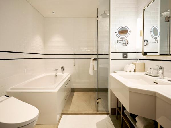 Montien Hotel Surawong Bangkok : photo 5 de la chambre chambre lits jumeaux premier