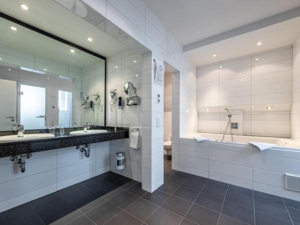 Trip Inn Hotel Esplanade : photo 8 de la chambre chambre double confort