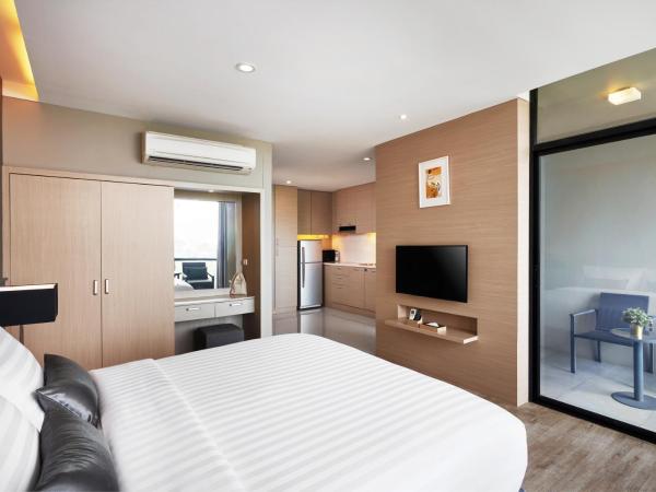 Altera Hotel and Residence by At Mind : photo 8 de la chambre chambre double deluxe