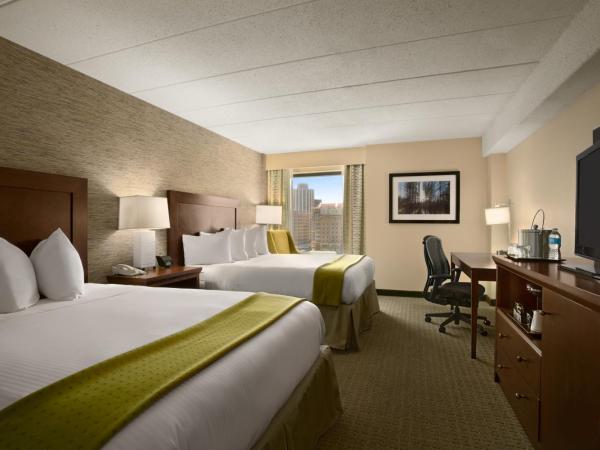 Wyndham Pittsburgh University Center : photo 3 de la chambre chambre deluxe avec 2 lits queen-size