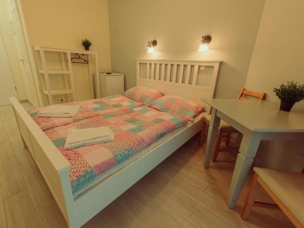 Pater Apartments and Rooms : photo 6 de la chambre chambre double