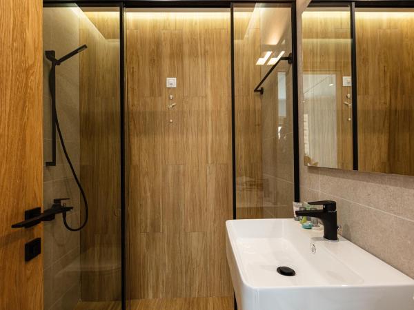 North Coast Seaside Suites : photo 10 de la chambre appartement supérieur - vue sur ville