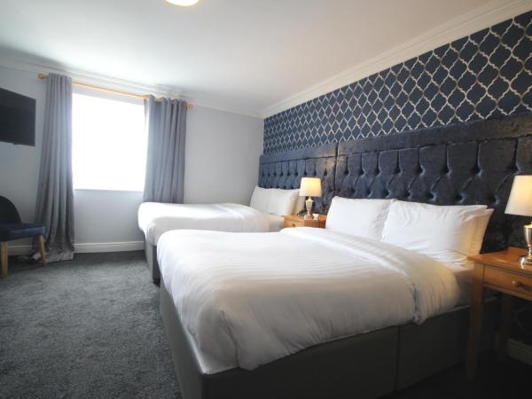 Hotel St George by Nina : photo 2 de la chambre chambre quadruple standard