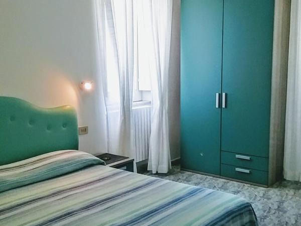 Hotel Parco Conte : photo 3 de la chambre chambre familiale avec balcon - vue sur mer