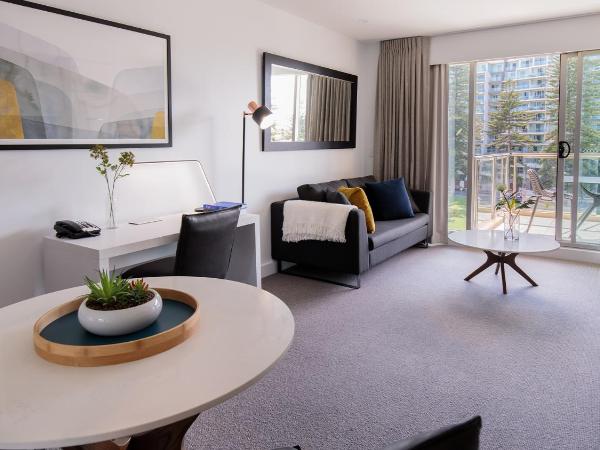 Oaks Glenelg Plaza Pier Suites : photo 5 de la chambre appartement 1 chambre premier - vue sur parc