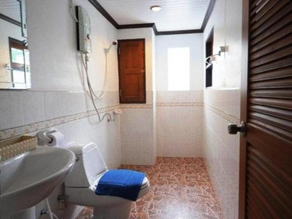 JJ Residence : photo 3 de la chambre chambre deluxe double ou lits jumeaux