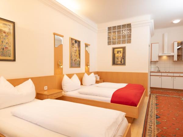 Hotel Liebetegger-Klagenfurt : photo 4 de la chambre chambre triple