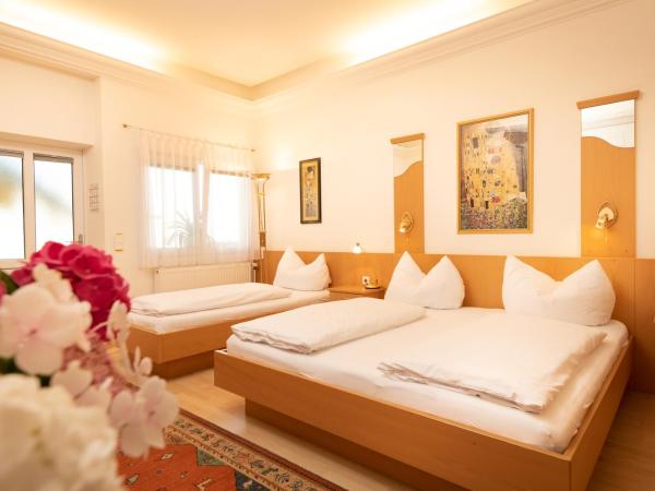 Hotel Liebetegger-Klagenfurt : photo 2 de la chambre chambre triple