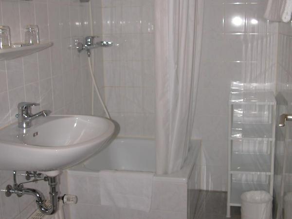 Downtown Vi Vadi Hotel : photo 1 de la chambre chambre double