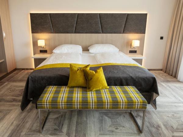 Hotel Plattenwirt : photo 1 de la chambre chambre double supérieure - vue sur rue