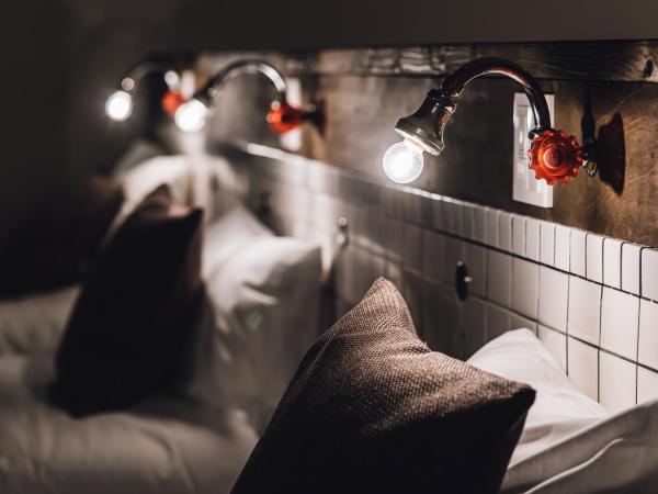 Yamahana Onsen Tonden Japanese Inn : photo 3 de la chambre family room 2 with bathroom room