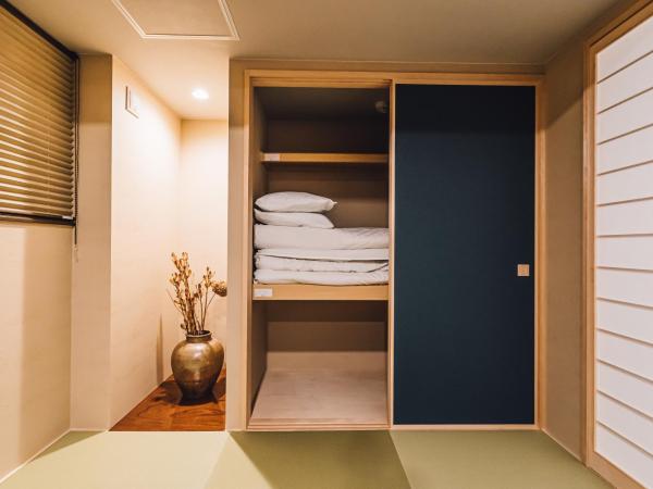 Yamahana Onsen Tonden Japanese Inn : photo 9 de la chambre family room 1 with bathroom room