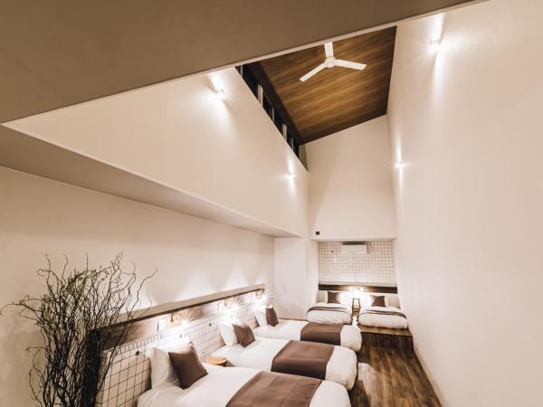 Yamahana Onsen Tonden Japanese Inn : photo 1 de la chambre family room 1 with bathroom room