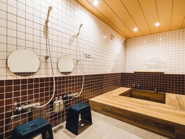 Yamahana Onsen Tonden Japanese Inn : photo 4 de la chambre family room 2 with bathroom room