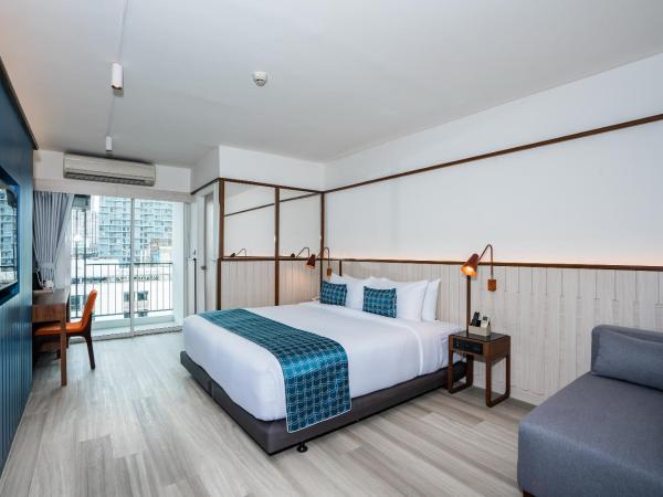 Hotel Amber Sukhumvit 85 : photo 2 de la chambre chambre double ou lits jumeaux deluxe - vue sur ville 