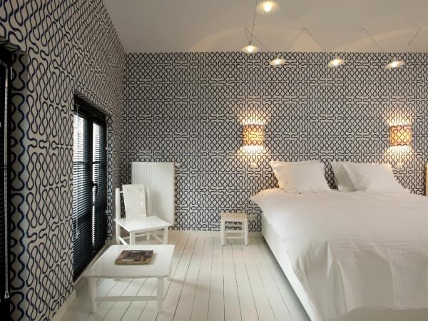 La Maison Haute guesthouse : photo 7 de la chambre chambre double avec salle de bains privative