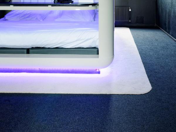Teaching Hotel : photo 2 de la chambre suite avec baignoire spa