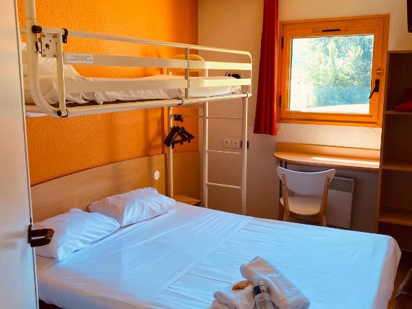 Premiere Classe Annecy Cran-Gevrier : photo 2 de la chambre chambre triple