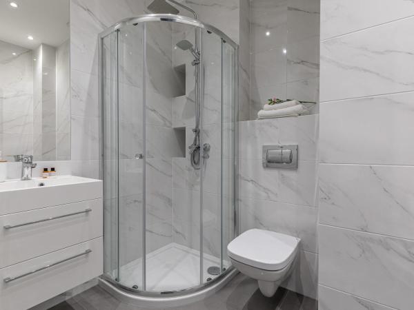 Symphony Baltica Towers Aparthotel : photo 1 de la chambre appartement