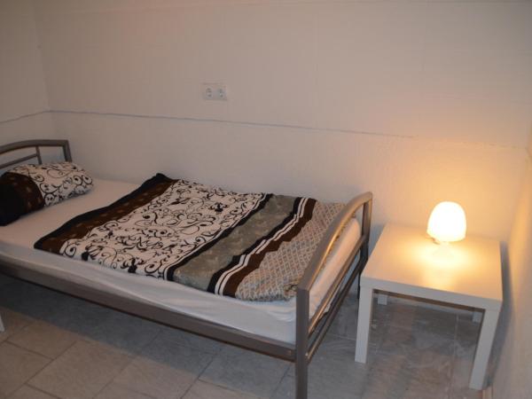 MK Hostel Bremen : photo 2 de la chambre chambre quadruple avec salle de bains commune