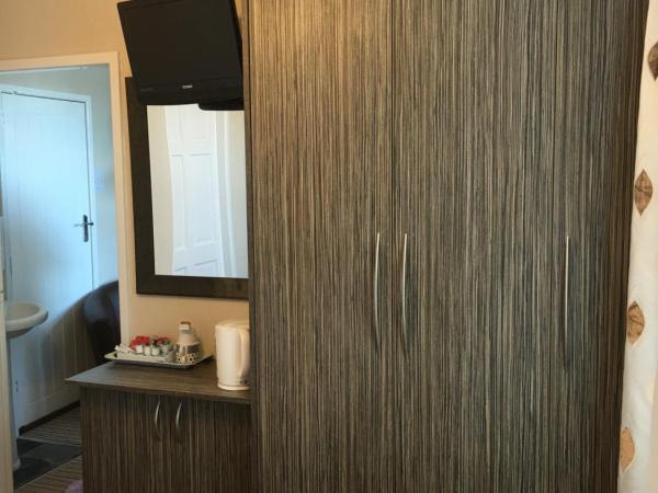 Glenheath Hotel : photo 3 de la chambre chambre quadruple