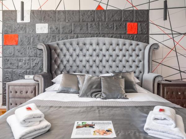 Galeria Valeria Seaside Downtown - MAG Quaint & Elegant Boutique Hotels : photo 9 de la chambre suite de luxe - vue sur mer et promenade