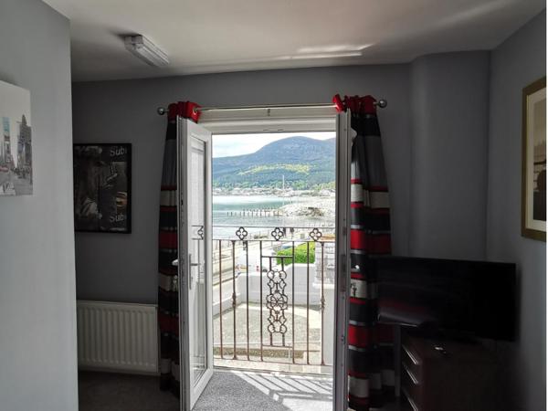 Conlyn house : photo 1 de la chambre chambre double - vue sur mer