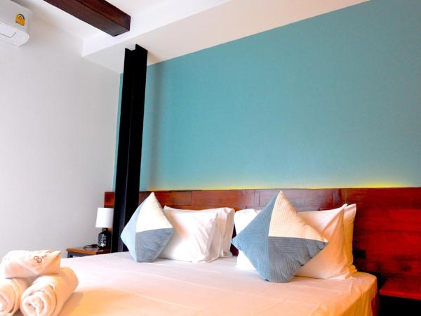 The Eight Ratvithi House : photo 2 de la chambre chambre double avec salle de bains privative