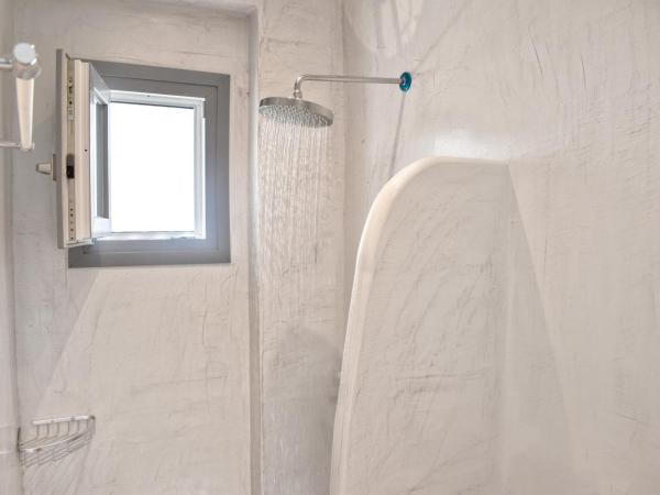 Naxos Enjoy Apartments : photo 7 de la chambre chambre simple deluxe