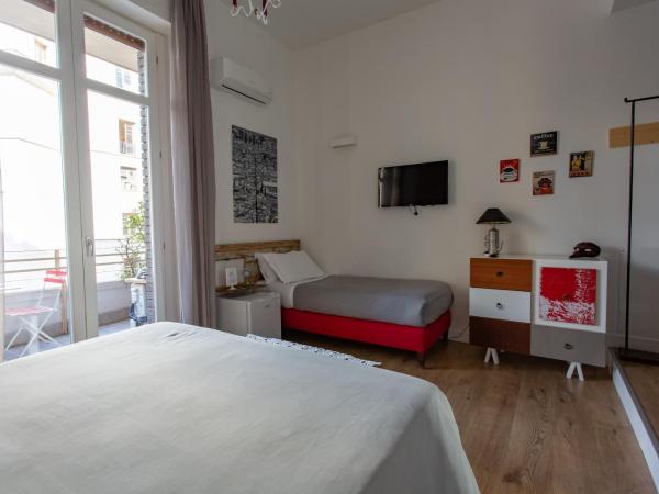 Napoli Bonita b&b : photo 9 de la chambre chambre triple avec terrasse