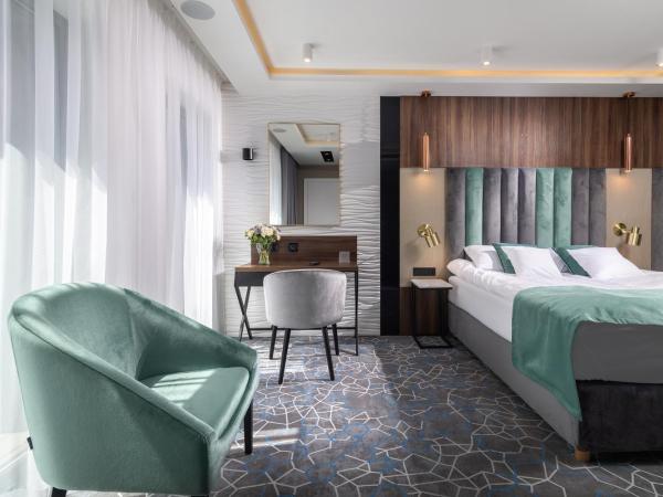 Love Sopot Residence : photo 9 de la chambre chambre double ou lits jumeaux deluxe avec balcon