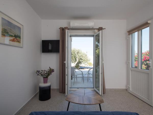 Hotel Spanelis : photo 1 de la chambre suite deluxe - vue sur mer