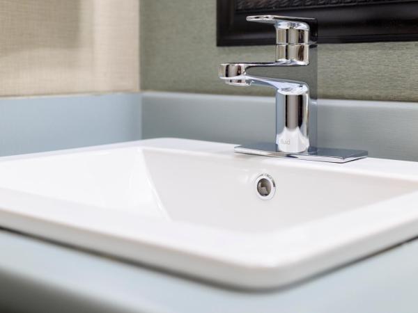 Accent Inns Victoria : photo 7 de la chambre hébergement 2 lits queen-size