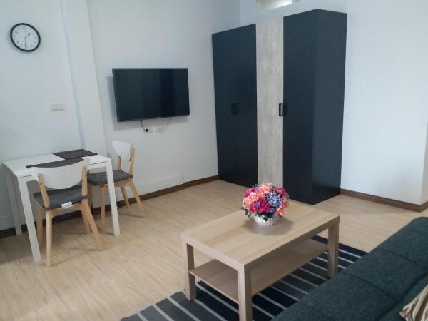 DD Garden Apartment 2 : photo 4 de la chambre suite familiale