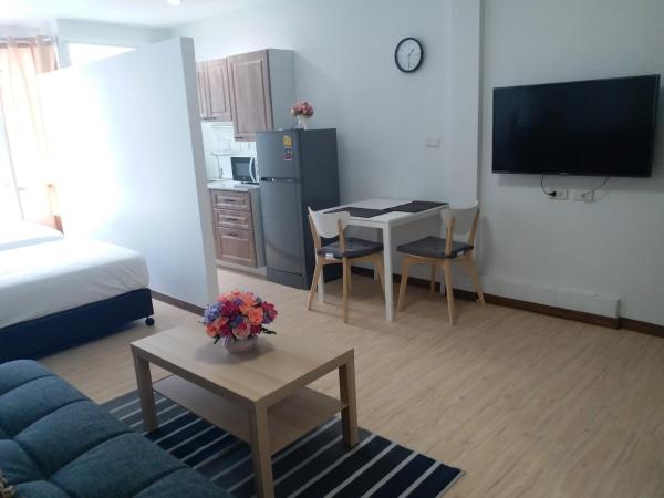 DD Garden Apartment 2 : photo 3 de la chambre suite familiale