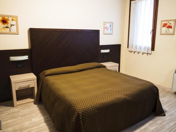 B&B Villalta : photo 3 de la chambre chambre double avec salle de bains privative