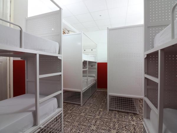 Feel Hostels City Center : photo 2 de la chambre lit dans dortoir pour femmes de 8 lits