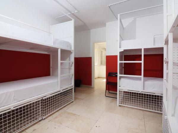 Feel Hostels City Center : photo 5 de la chambre lit dans dortoir mixte de 6 lits