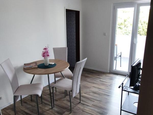 Villa Salvia Rooms and Apartments : photo 2 de la chambre appartement 1 chambre