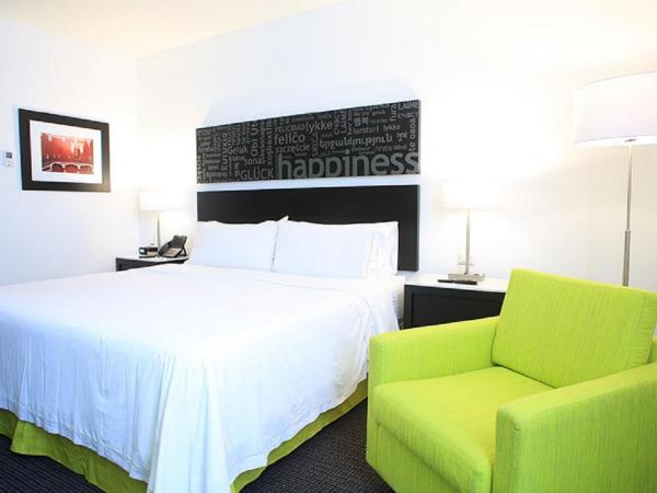Holiday Inn Express & Suites Puebla Angelopolis, an IHG Hotel : photo 2 de la chambre chambre lit king-size standard