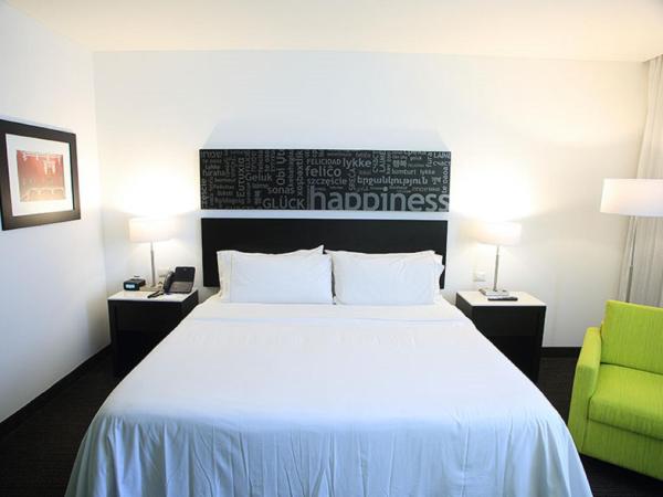 Holiday Inn Express & Suites Puebla Angelopolis, an IHG Hotel : photo 1 de la chambre chambre lit king-size standard