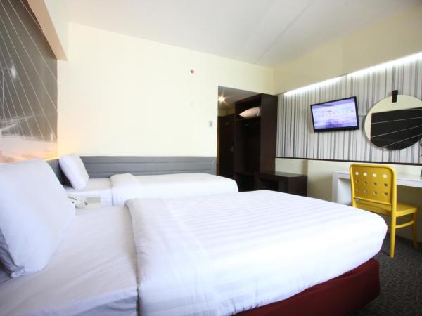 Royal Delight Hotel : photo 6 de la chambre chambre lits jumeaux standard