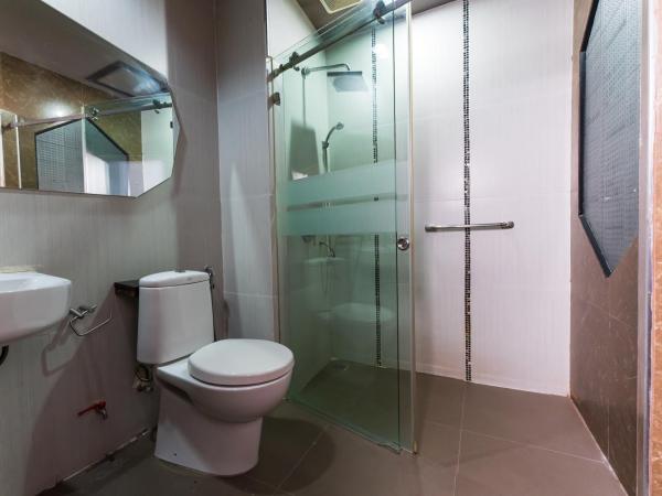 Royal Delight Hotel : photo 10 de la chambre chambre lits jumeaux standard