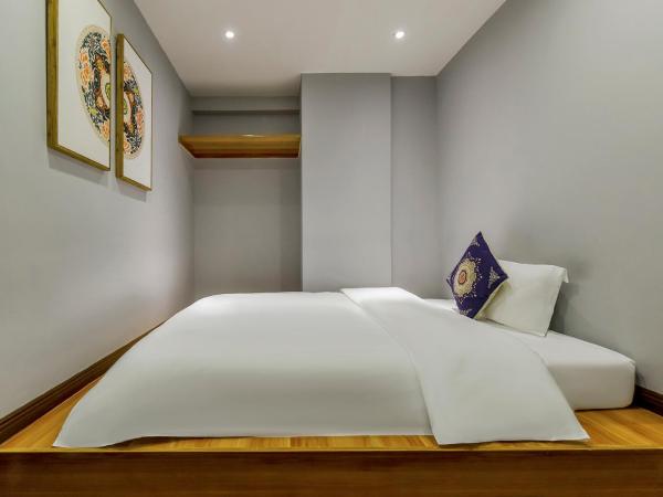 Chongqing Ouranjian Lake View Guesthouse : photo 4 de la chambre chambre double familiale