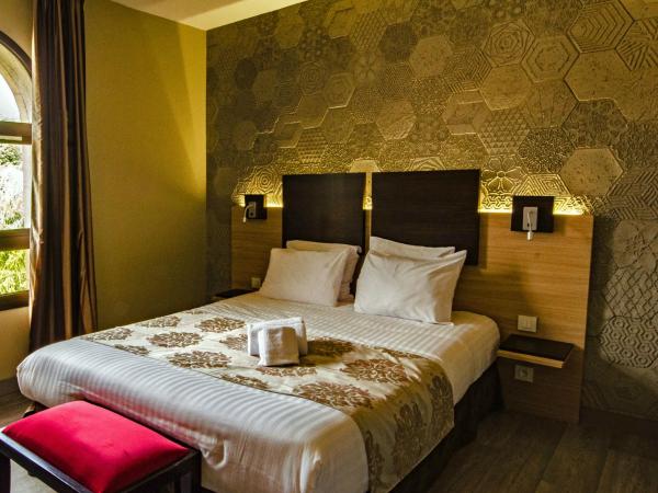 Au Grand Hôtel de Sarlat - Pavillon de SELVES : photo 4 de la chambre chambre double ou lits jumeaux confort 