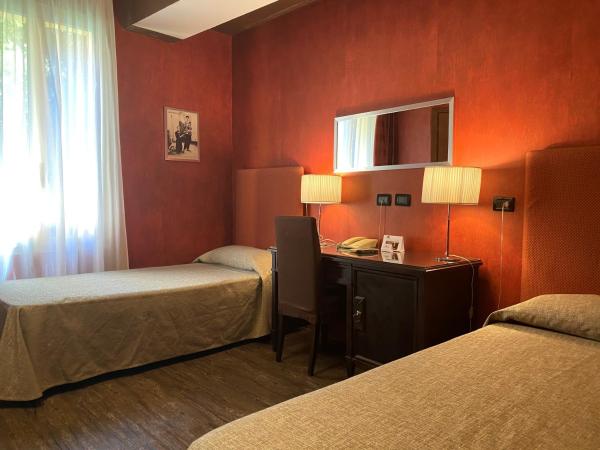 Hotel Il Guercino : photo 5 de la chambre chambre double ou lits jumeaux