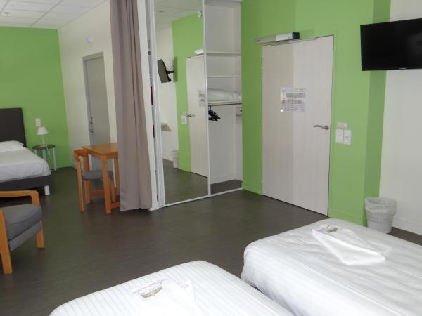 Hostellerie Bon Pasteur : photo 2 de la chambre chambre triple premium - accessible aux personnes  mobilit rduite