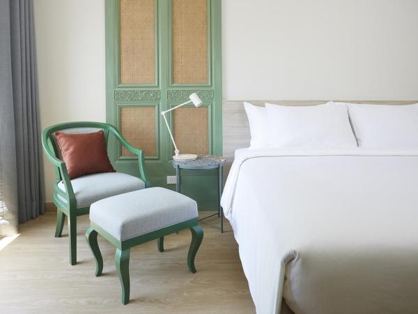 56 Surawong Hotel Bangkok : photo 2 de la chambre chambre king confort